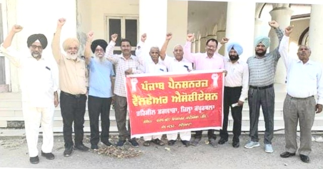 Thanks to colleagues for teaching a lesson to the Center and the Punjab government in the Lok Sabha elections